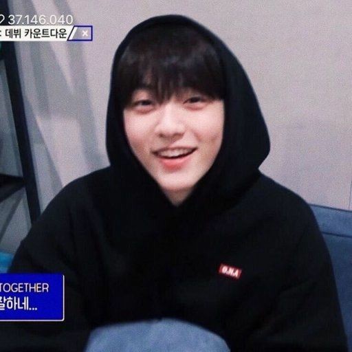 Frida_MM17's tweet photo. I can't believe you grew up in a short time. You are a great leader and MOA loves you. We are very proud of you that we hope you continue to shine as you do. 🌌✨
The best leader in the world. 💜
#OneYearWithSoobin 
#MOAsBestLeaderSoobin
@TXT_members https://t.co/qOvqRmjPQ7