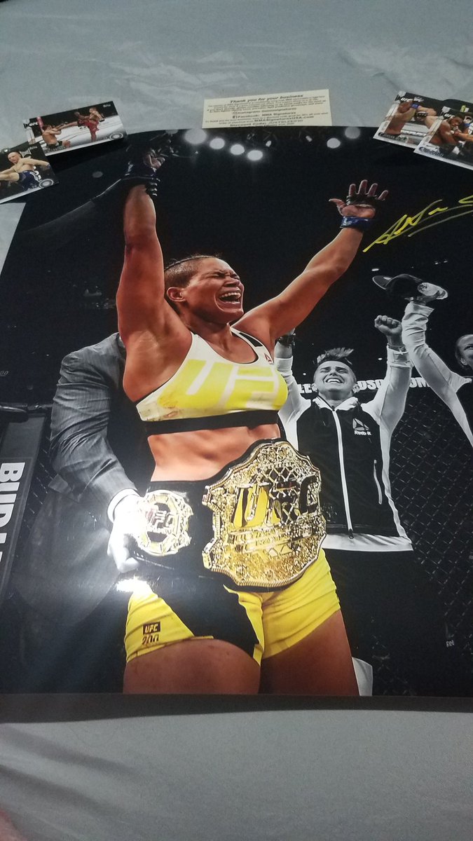 jillphelps41's tweet photo. Look what was waiting for me when I got home from my mini-vacation! 😁 A HUGE Thank You to @LGS_MMA for my autographed @Amanda_Leoa poster & my @ufc trading cards. Officially the coolest thing I've ever won. #JustBleed30 #JordanMein #SoaPalelei #IuriAlcantara #RyanLaFlare https://t.co/l1BwKrfEqZ