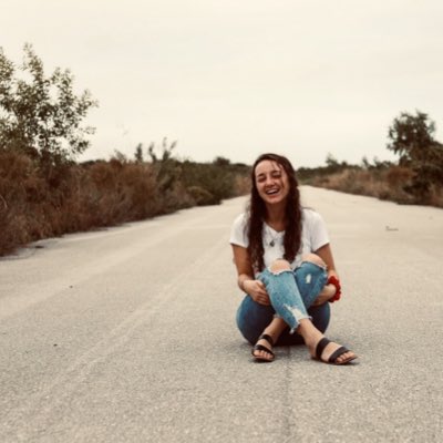 em_capone's tweet photo. More JOY comin atcha this year #NewProfilePic https://t.co/cAIvlHlMj3