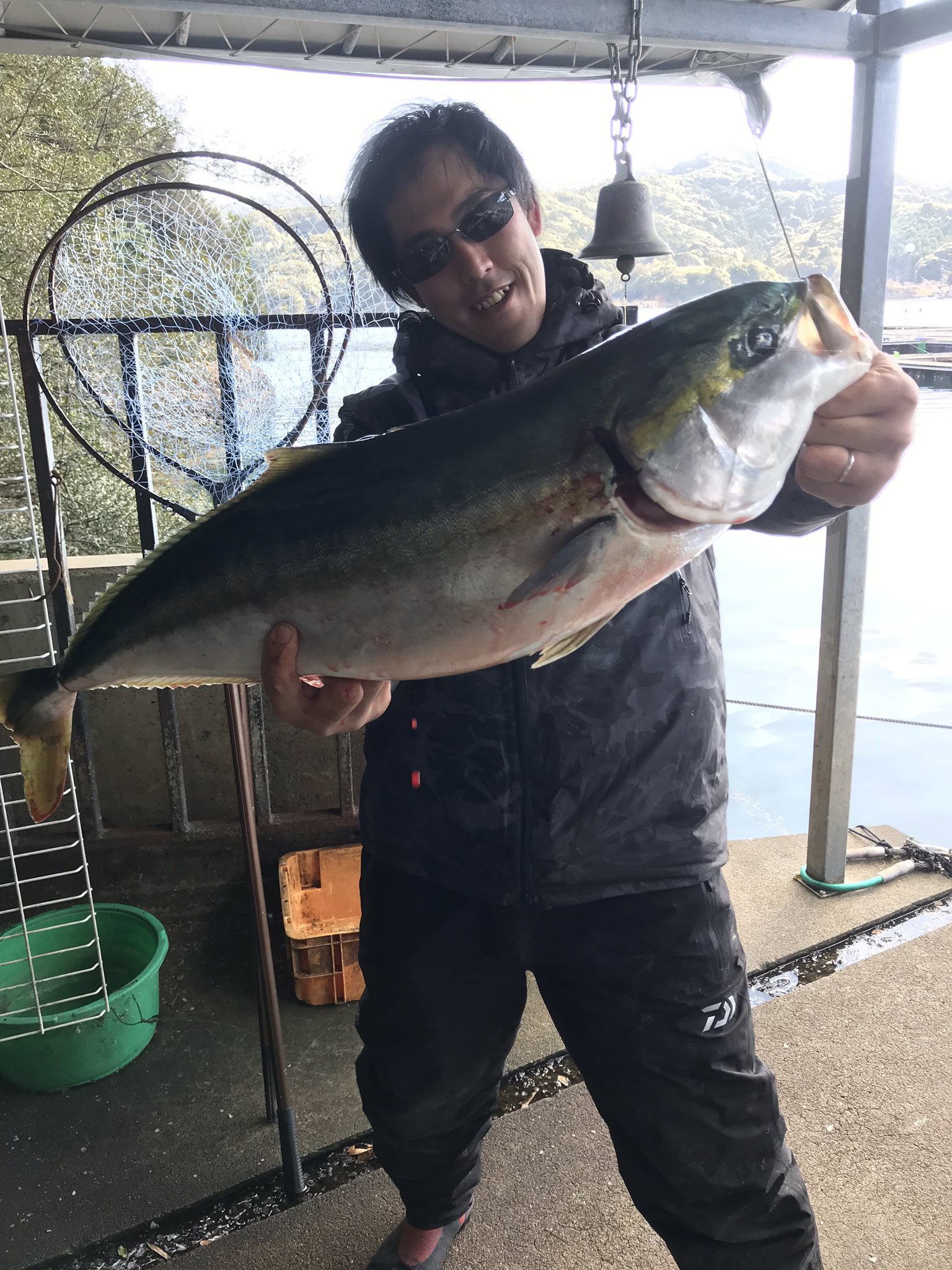 海上釣り堀 Twitter Search Twitter