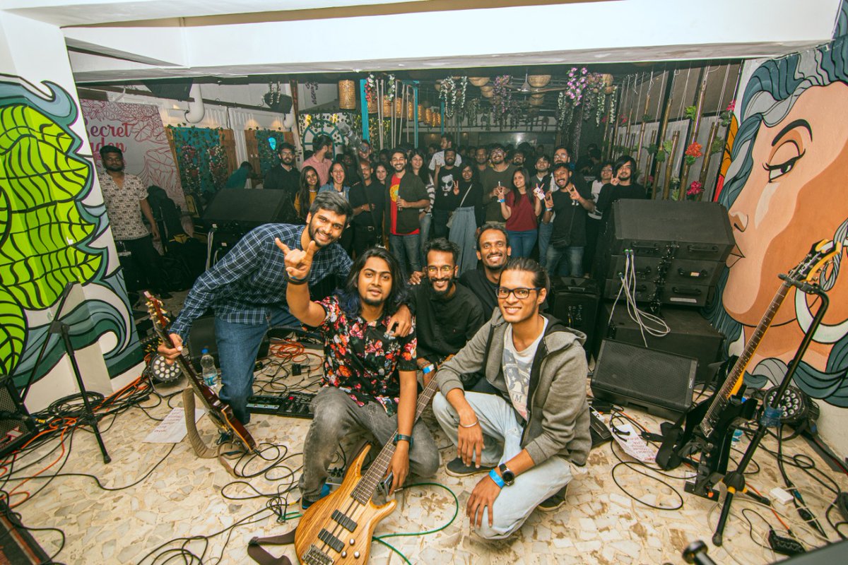 PineconeRecords's tweet photo. What can be better than the majority of #Pune independent scene showing up for the first edition of #PineconeLive featuring the killer lineup of @TheRsnbleHope @CTeapot and @AMutualQuestion !

Picture Credits : @mikig2
#postrock #postrockdiscovery #postrockband https://t.co/VxcyLCy2kH