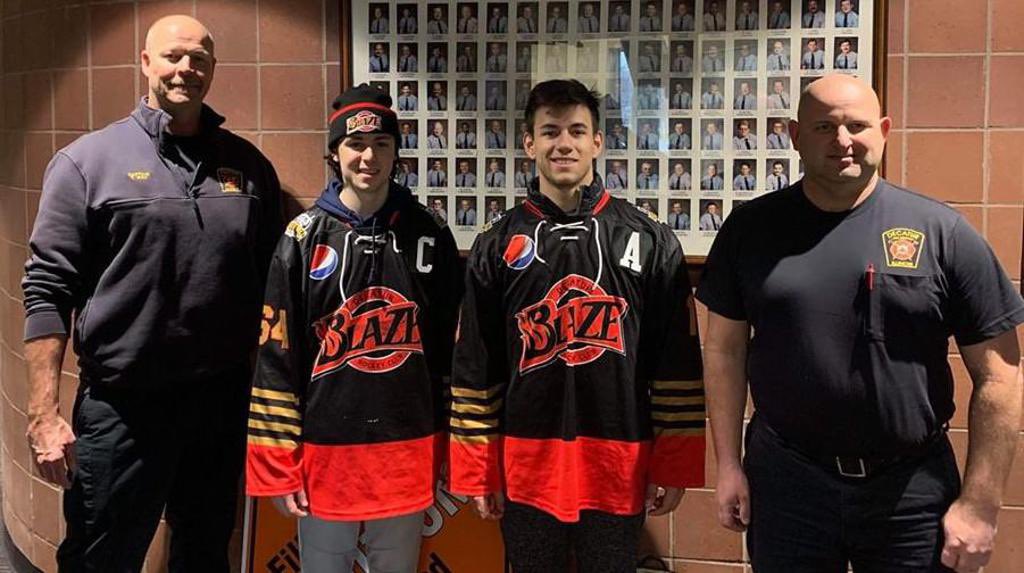 DecaturBlaze's tweet photo. WEEKEND RECAP: Back home at the @DecCivicCenter, #Blaze take all three from @DFIHockey in @USPHL weekend series 

MORE HERE: https://t.co/kTcydFCWt7 https://t.co/fIWoxNzjrG https://t.co/IWIQsMYVGj