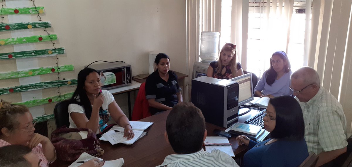 DiesavUnellez's tweet photo. En la mañana de hoy #14Ene se desarrolló reunión con la Fundación Jardín Botánico @salaunellez y @decriunellez para proceso administrativo de los Diplomados y Doctorados del convenido PDVSA-UNELLEZ.

#UNELLEZ
#DIESAVUNELLEZ
#DECRI
#JARDINBOTANICO 
#PDVSA https://t.co/VCjECjhfJ5