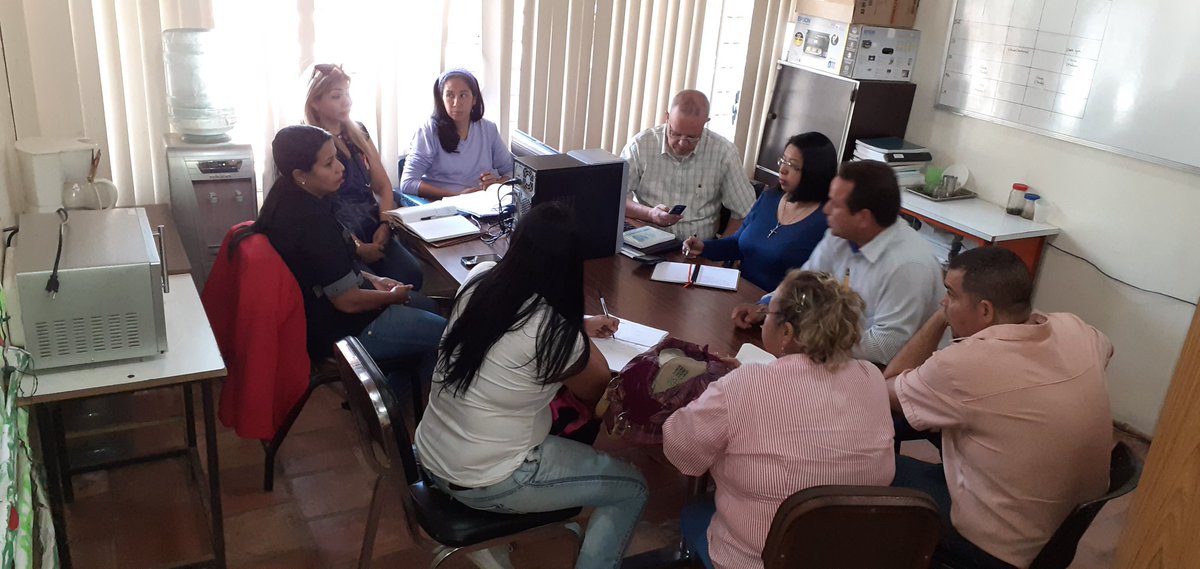 DiesavUnellez's tweet photo. En la mañana de hoy #14Ene se desarrolló reunión con la Fundación Jardín Botánico @salaunellez y @decriunellez para proceso administrativo de los Diplomados y Doctorados del convenido PDVSA-UNELLEZ.

#UNELLEZ
#DIESAVUNELLEZ
#DECRI
#JARDINBOTANICO 
#PDVSA https://t.co/VCjECjhfJ5