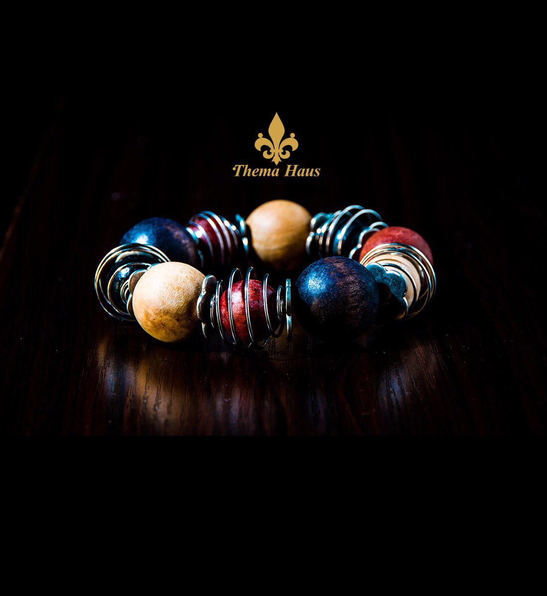 bigbashtheking's tweet photo. Logo Design for Thema Haus with logo mockup placement ⚜️
Dropping on my Bēhance for better version 💯
#themahaus #bead #beadedjewelry #beadedbracelets #beads #logo #design #wavesofafro #illustration #photoshop #illustrator #graphics #brand #mockup #creative #design https://t.co/xHChI94uJl