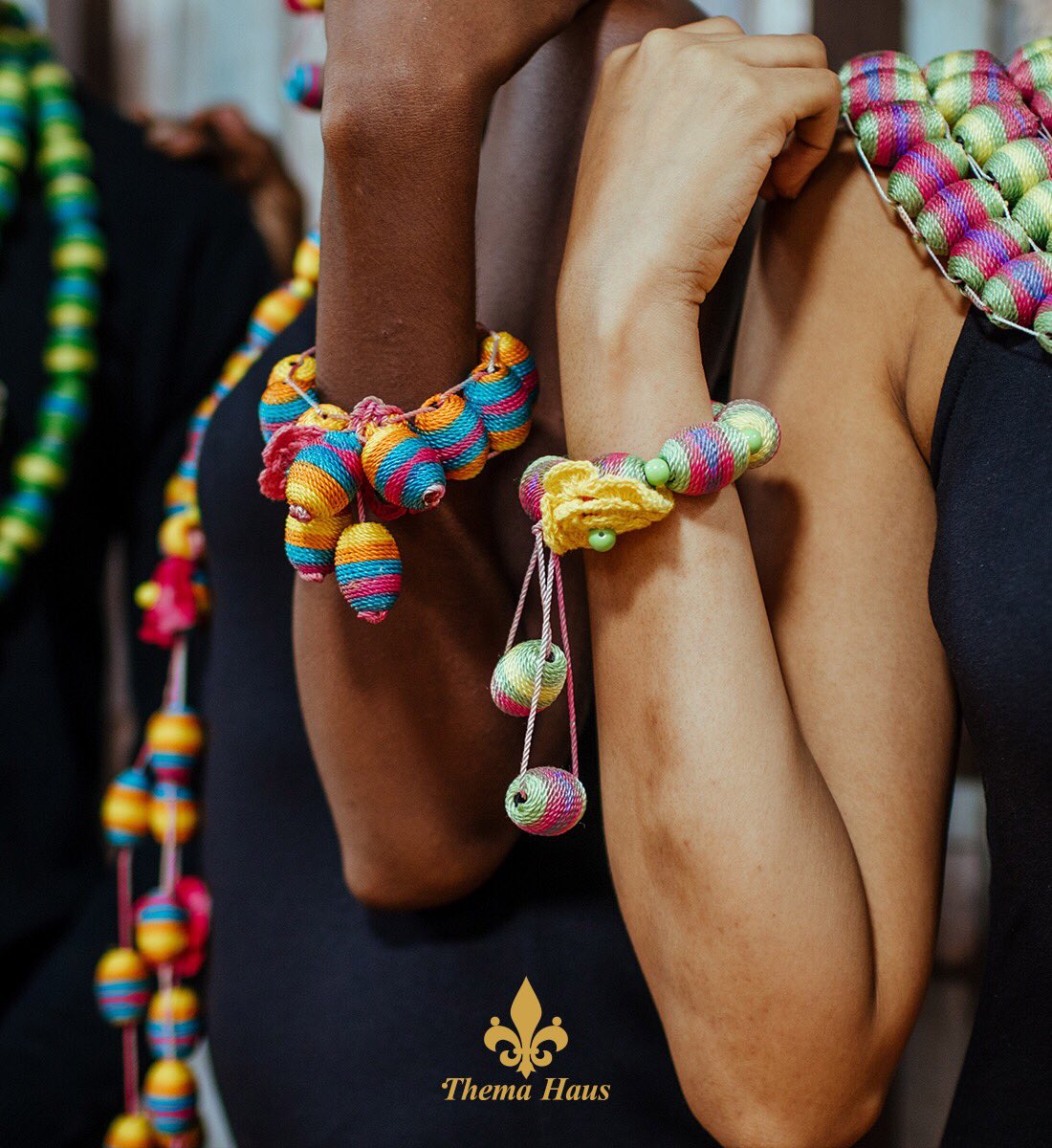 bigbashtheking's tweet photo. Logo Design for Thema Haus with logo mockup placement ⚜️
Dropping on my Bēhance for better version 💯
#themahaus #bead #beadedjewelry #beadedbracelets #beads #logo #design #wavesofafro #illustration #photoshop #illustrator #graphics #brand #mockup #creative #design https://t.co/xHChI94uJl