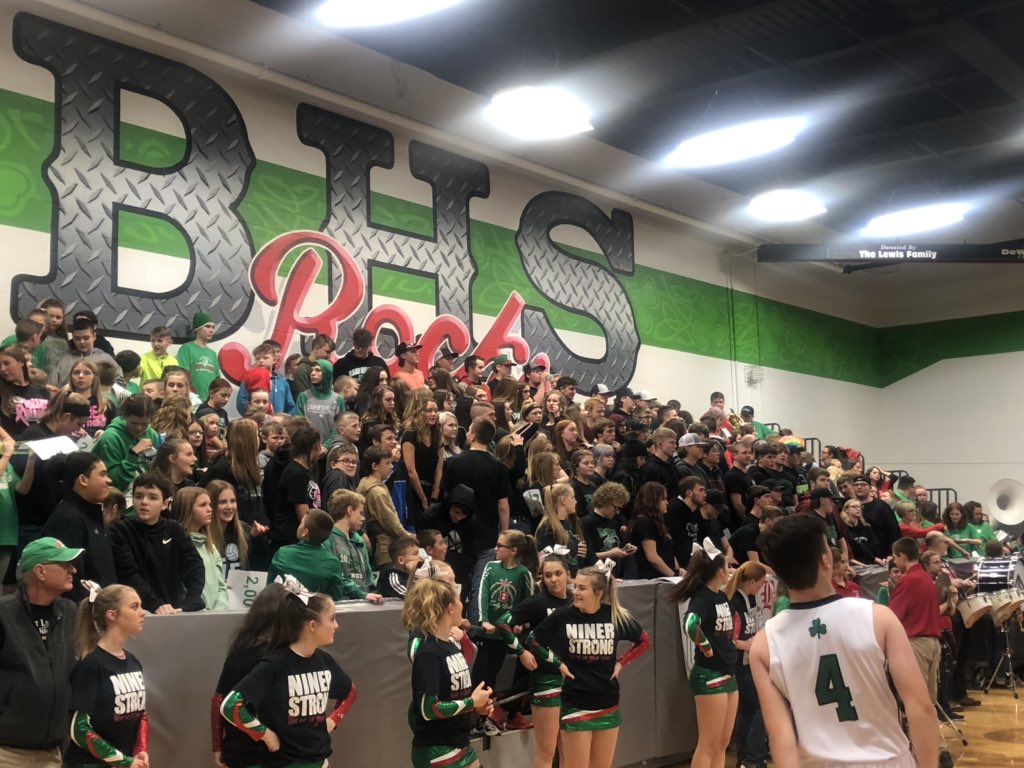 BarnesvilleSha2's tweet photo. 📣☘️🖤GREENHOUSE in full effect tonight!!! https://t.co/MAKEQQNvmk