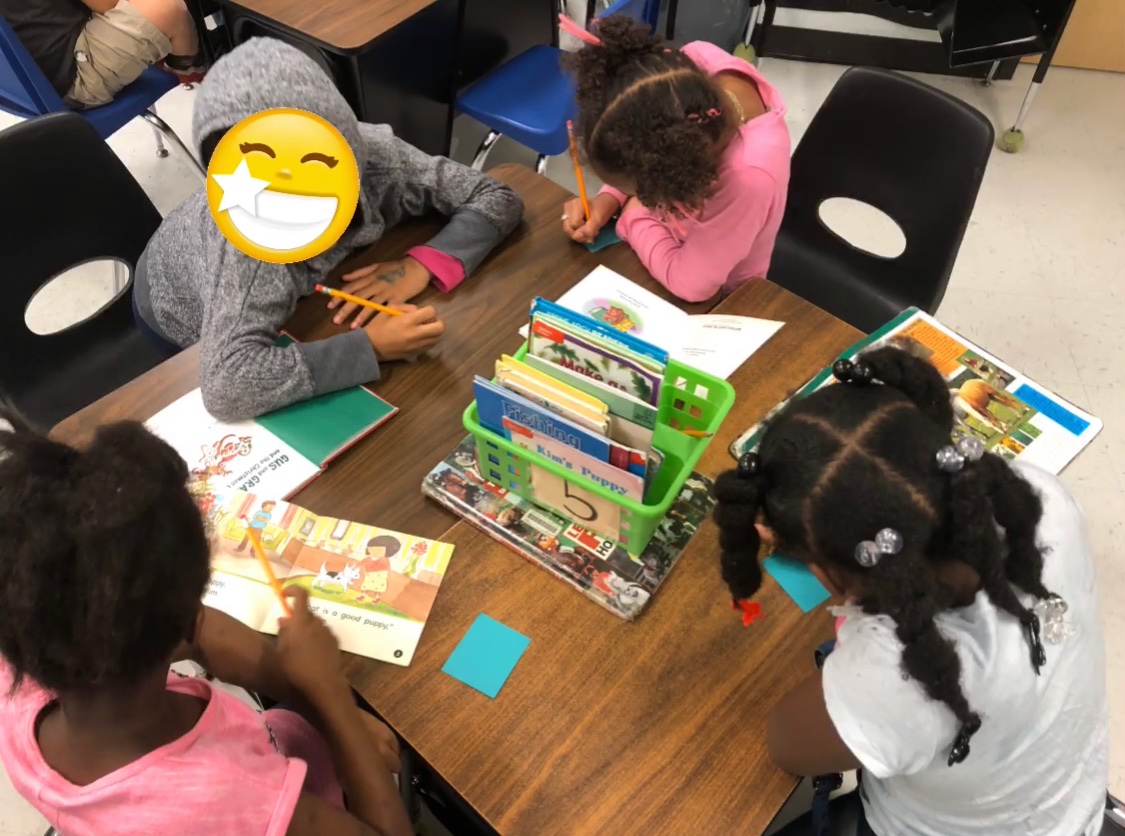 PagingMrsWatson's tweet image. It’s been a busy week at HES. Our teachers are working on creating literacy rich classrooms. These 2nd graders just got book baskets and are learning to annotate &amp;amp; track their thinking! #readingformeaning #growingreaders #HESpassport2learn