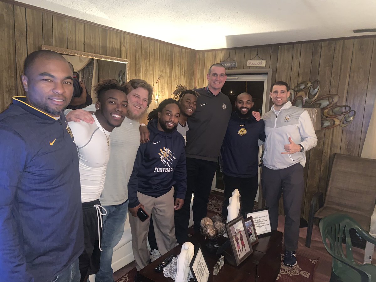 Great home visit from Reinhardt University!!!🦅💙 <a href="/NwGaFootball/">NwGa Football</a> <a href="/RecruitRHS/">Ridgeland Prospects</a> <a href="/RecruitGeorgia/">Recruit Georgia</a> <a href="/grindmodepeeps/">Coach Mike Peeples</a> <a href="/Coach_JMiller/">Junior Miller</a> <a href="/CoachJones_25/">Fred Jones</a> <a href="/lotorrance/">Lotorrance</a> <a href="/ReinhardtFB/">Reinhardt Football</a>