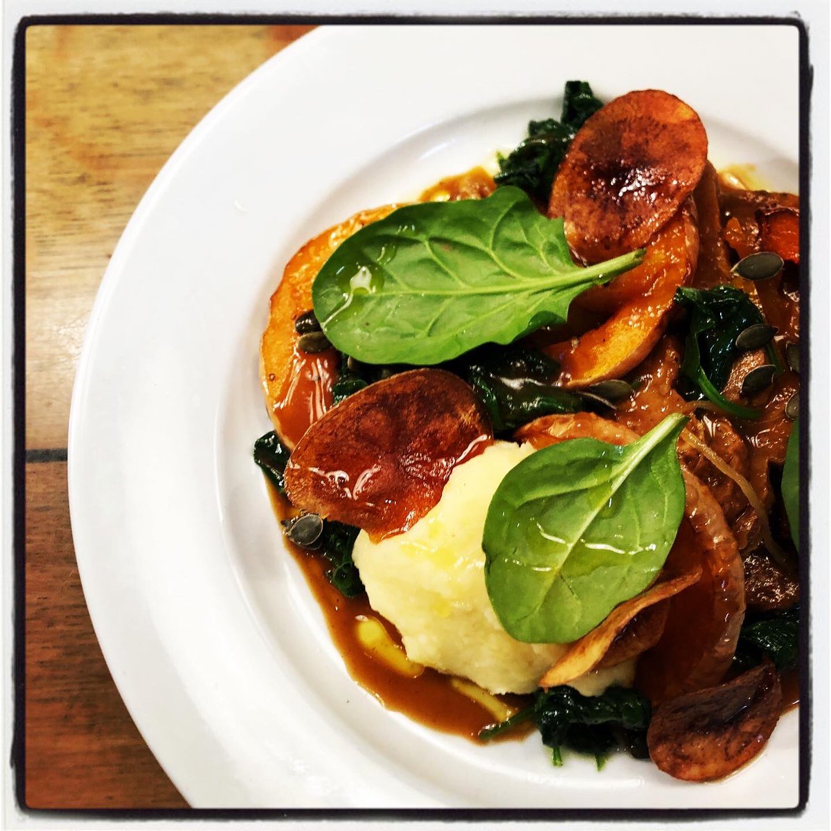 ParlourUK's tweet photo. Seasonal Set Menu this Week Includes..
Smoked Salmon Mousse, Celeriac &amp; Mustard
Glazed Goats Cheese with Honey &amp; Hazelnuts
Portobello Mushroom Soup with Javier’s Favourite Sherry
Wheat Meat with Oranges, Butternut Squash &amp; Seeds
Turkey Schnitzel -&amp; other goodies.. https://t.co/m301W38XvV