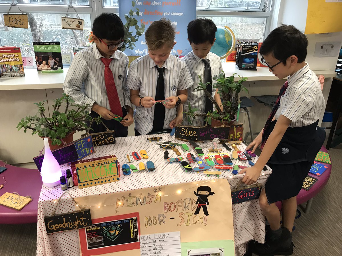 cwbshk's tweet photo. Y5 students are all very excited in selling their wares on market day today! #collaboration #sustainability https://t.co/ZlWELjE9WP
