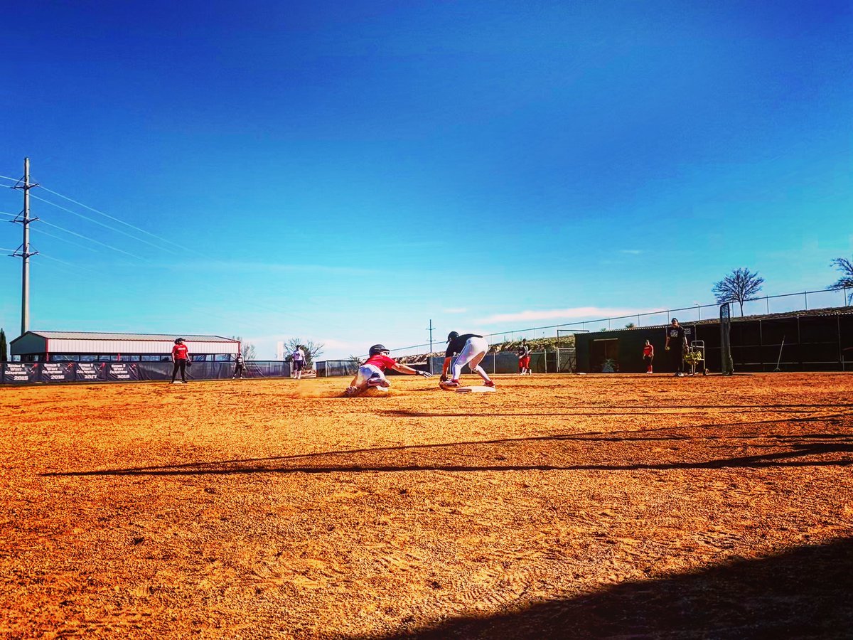 HowardSoftball's tweet photo. “Success is never owned, it’s rented. And the rent is due everyday.”
Paying that rent... https://t.co/JBbLI2aIwx