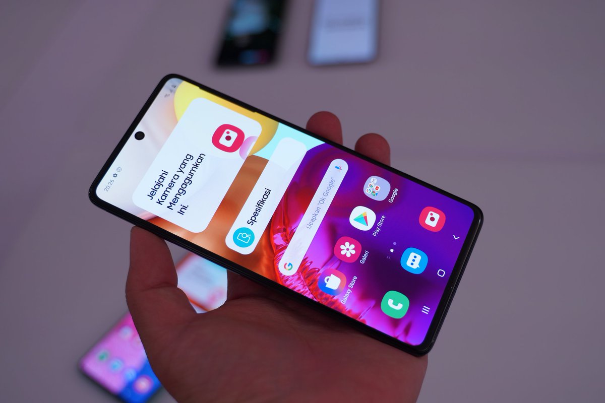 jokermaster619's tweet photo. #GalaxyAwithBlackpink #GalaxyA #GalaxyA51 จอ 6.5 #infinityOdisplay Full HD+ #Exynos9611 RAM 6GB/ROM128GB แบต 4,000 mAh ชาร์จ 15W กล้อง 48+12+5+5 กล้องหน้า 32MP #GalaxyA71 จอ 6.7 #Snapdragon730 RAM8GB/ROM 128GB แบต 4,500 mAh ชาร์จ 25W กล้อง 64+12+5+5 กล้องหน้า 32MP ดีไซน์สวย https://t.co/XX7C2JhgKW