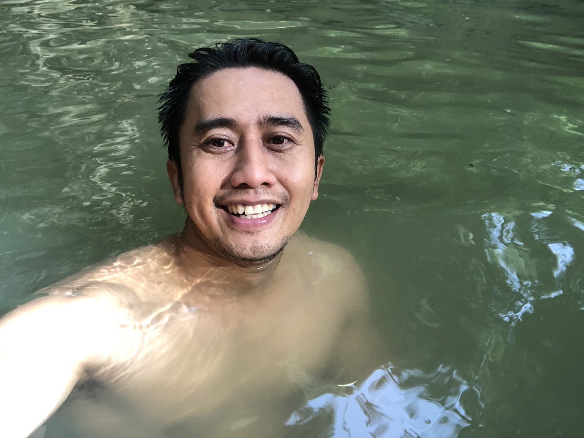 anuwat_jh's tweet photo. ชอบอาบน้ำตก #น้ำตกเต่าทอง#พังงา#ผจญภัย#ท่องเที่ยว#เดินป่า https://t.co/nS0ZDcotun