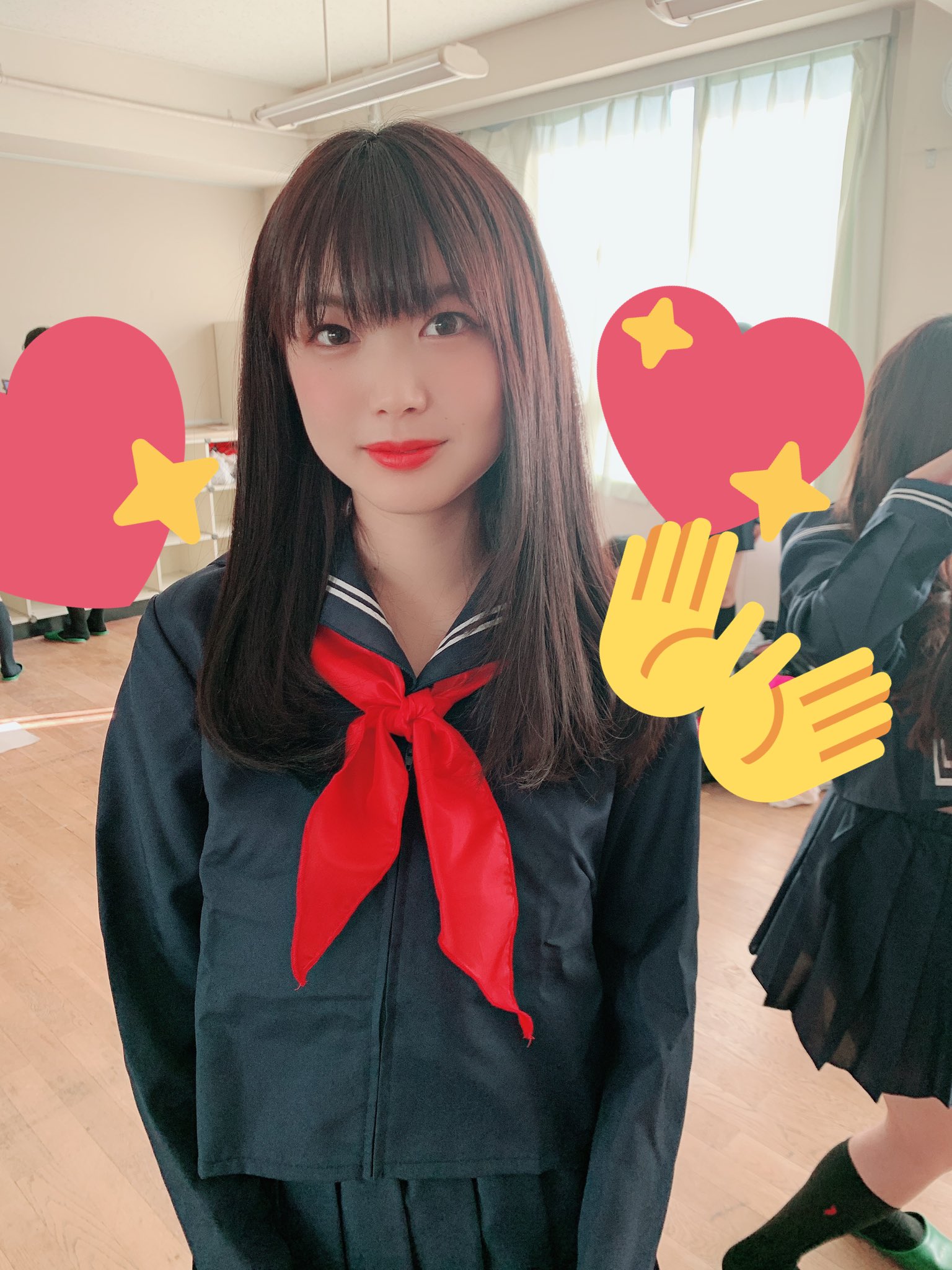 竹川由華 はじめしゃちょーさん Hajimesyacho のyoutubeに少しだけ出演させて頂きました はじめしゃちょーさんの 後ろの席で緊張したょ みんな見てね T Co Yad3hgrbq5 Youtube はじめしゃちょー アイドル グラビア 制服