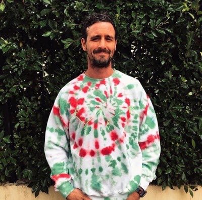 Shoutout to James Ransone and his tie dye sweaters for charity! We stan charitable people!