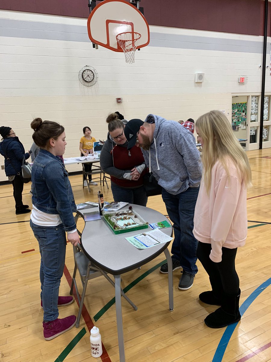 joezydowsky's tweet photo. So proud of all the Wakanda Elementary 5th graders in Menomonie for their great National Park presentations and tonight’s chili dinner fundraiser. #RangerNight https://t.co/nore48vQZA