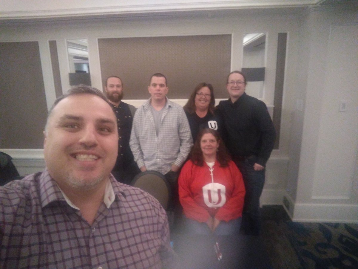 mariosantos111's tweet photo. Over 2000  #Unifortheunion hotel workers in Vancouver and Victoria are heading into bargaining this year #Unifor4276 Fairmont Empress is the first to start and lead pattern bargaining. https://t.co/hOhfiIFP9N