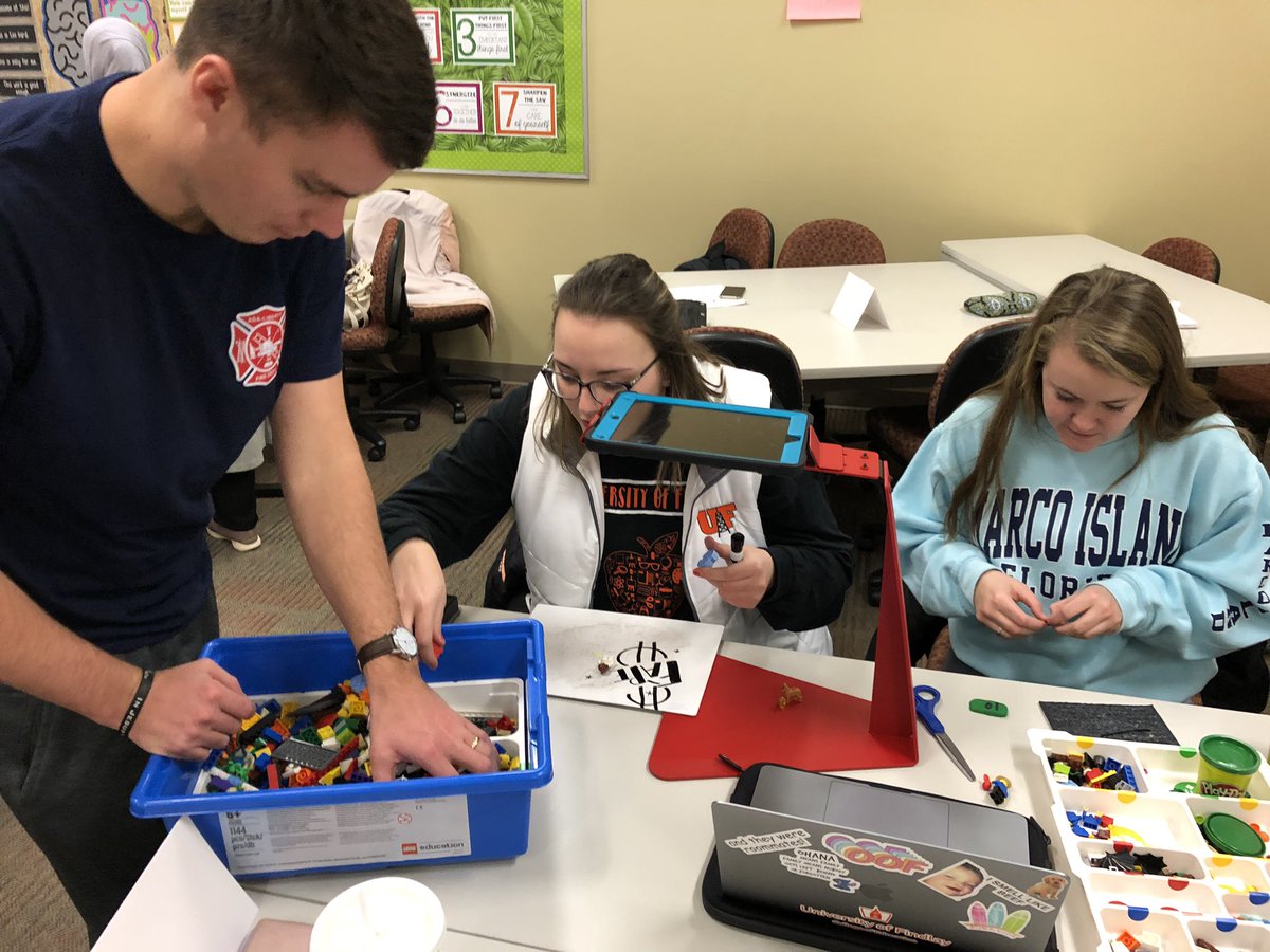 tonya_thorbahn's tweet photo. Ss in #UFcollab create #stopmotion videos to help understand Special Education laws. @UFindlay_COE #OilerProud https://t.co/1kDFT0FnQV