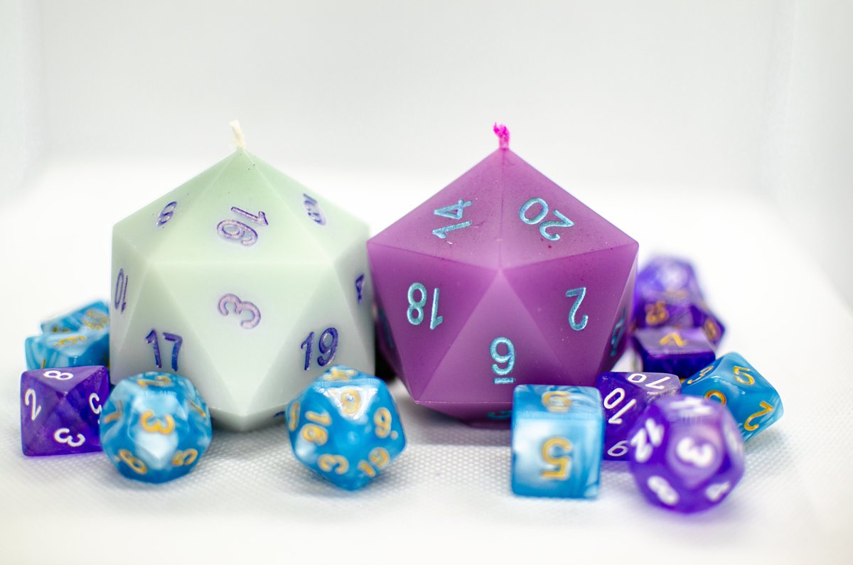 CraftCandles's tweet image. Ok!  Here it is!  The giveaway I promised!  Up for grabs is two D20 candles in pale blue &amp;amp; warm purple.  The blue is vanilla, and the purple is lavender.
To enter:  
🦄Retweet this post
🦄Tell me about your favorite #DnD moment

Not required, but appreciated: Give me follow =)