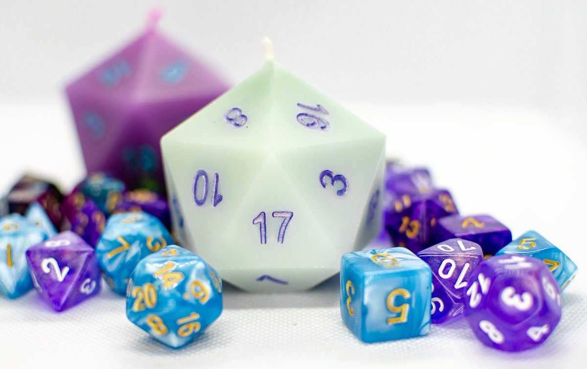 CraftCandles's tweet image. Ok!  Here it is!  The giveaway I promised!  Up for grabs is two D20 candles in pale blue &amp;amp; warm purple.  The blue is vanilla, and the purple is lavender.
To enter:  
🦄Retweet this post
🦄Tell me about your favorite #DnD moment

Not required, but appreciated: Give me follow =)