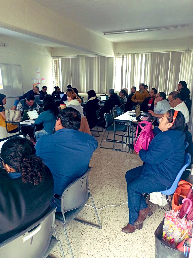 Reunión de trabajo con las carreras de ingenierías y ciencias químicas. #UVDamosMás