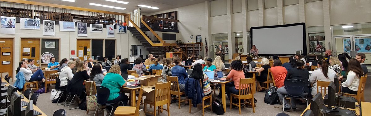 KyleHamstra's tweet photo. "To be truly reflective, you have to know who you are and acknowledge your biases. Until you know yourself and what you will stand up for, nothing else matters... We won't have real change." I'm learning a lot in this seminar panel on religion in public schools. #ecumsa https://t.co/JxuB5H5KVx