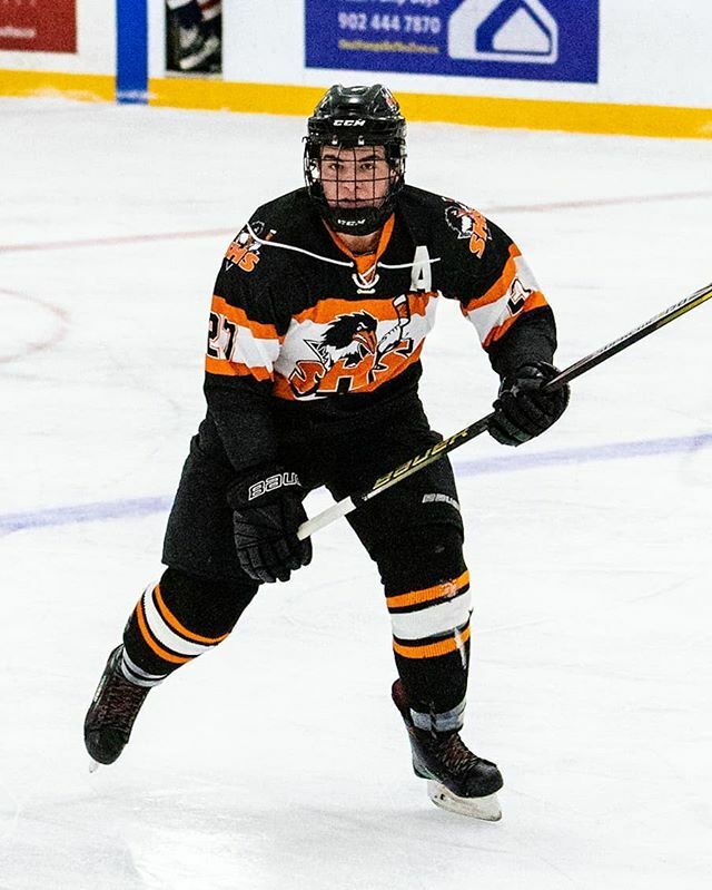 alcamphoto's tweet photo. Welcome back Cole!
.
.
.
#halifaxnoise #hockey #hockeylife #actionsportsphotography #hockeygame #sportsphotgraphy #actionsports #actionshots #sports #hockeycanada #Canon #7dmkll #hockeyplayers #instasports #shskingfishers
#instagram #hockeymom #canonwar… https://t.co/3IivwkC7gz https://t.co/7ZrcGyHOnd