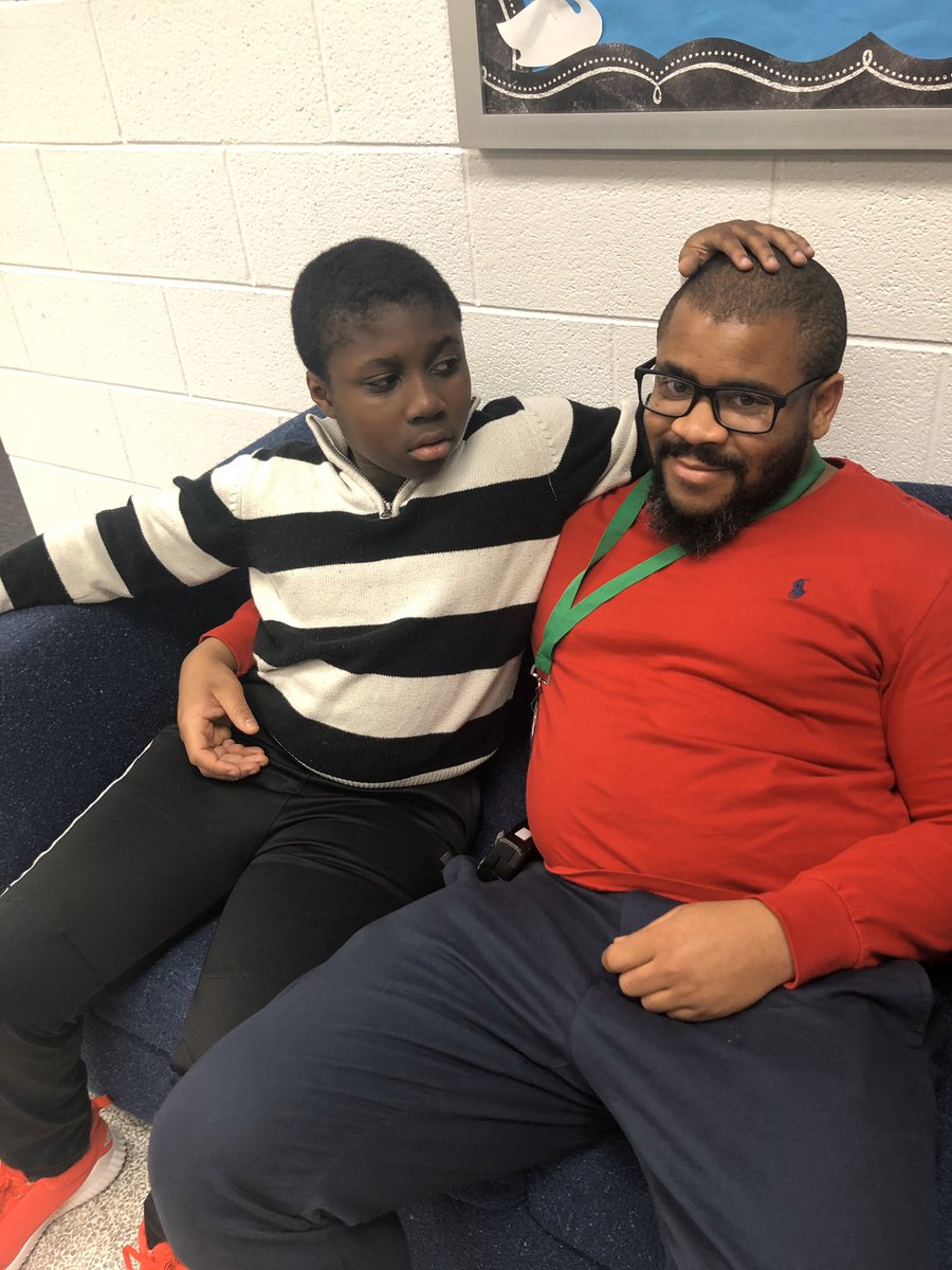 SCJenRyan's tweet photo. Hangin out with @ItzMrAOutchea for a quick break @SwansCreekES today. It takes a village. Thanks for showing him some extra love. #WeAreSwans #WeAreOne https://t.co/H1c5Oc0CIl