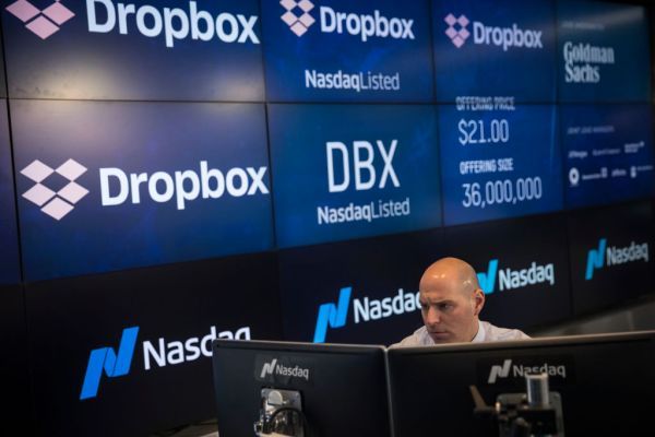 sdizdar's tweet photo. Moving storage in-house helped @Dropbox thrive by @ron_miller &amp; @KhaosAlex via @TechCrunch 

https://t.co/xKQWYR24pe https://t.co/PBgmzh82Hw