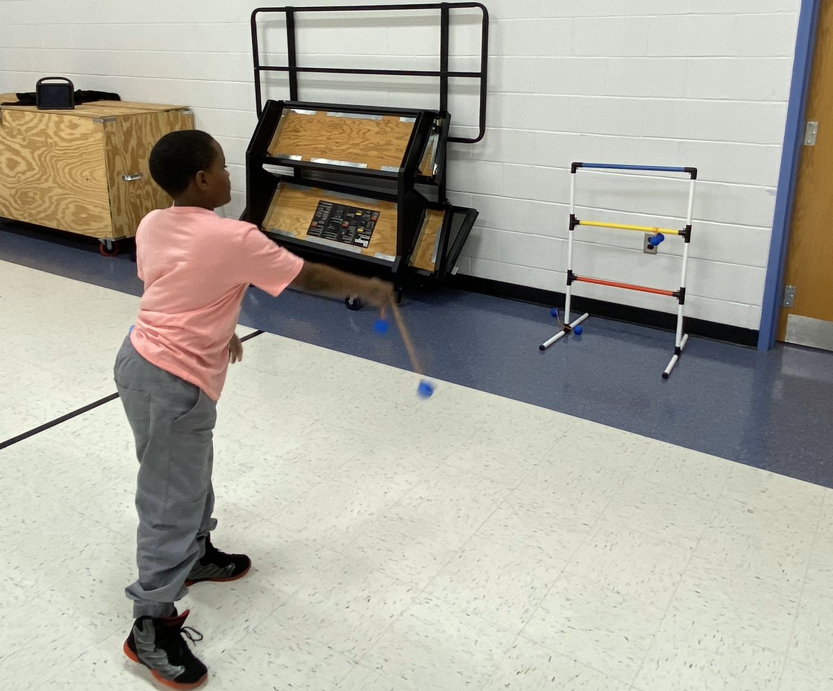 SCJenRyan's tweet photo. Inside recess is a drag. But not @SwansCreekES. We got a new activity to help us get through those long winter days. #WeAreSwans https://t.co/olhmmTYnAK