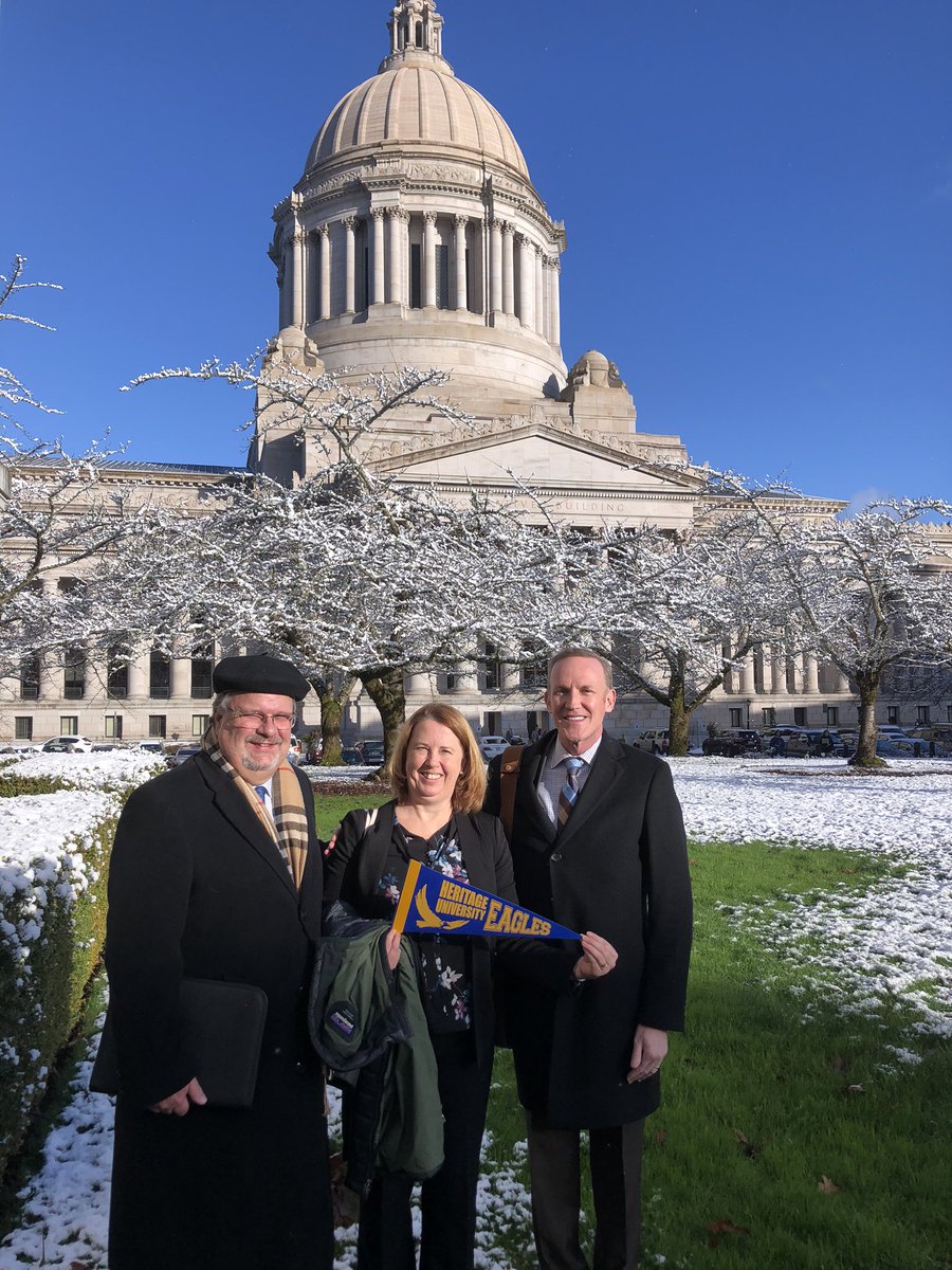 icw's tweet photo. Terrific to spend #Day2 of the #WAleg 2020 session in #Olympia with @HUPres Andrew Sund and David Wise of @HUEagles! #WashingtonCollegeGrant #ThankYou #WAedu #DeliveringValue https://t.co/hZZwr1OGLt