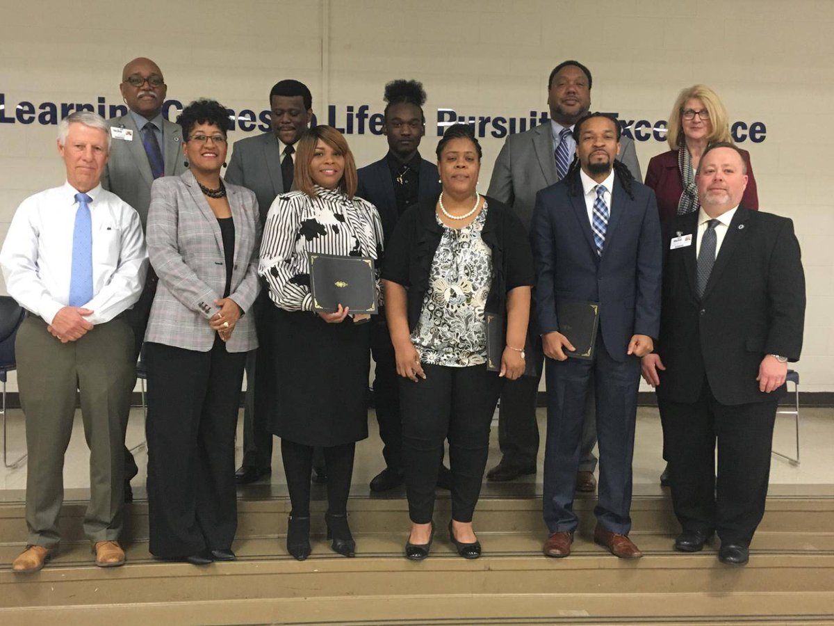 RampEast's tweet photo. @halifaxcc Ramp East Adv Manufacturing program completion ceremony for their 2nd Cohort. These students are trained and ready for work!! https://t.co/wHxd7rKw7k