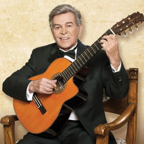 carlos_cuevas's tweet photo. Con profunda tristeza informo que acaba de fallecer mi gran maestro y amigo el requinto de México @ChaminCorrea creador de grandes arreglos musicales y de grandes artistas. QEPD🙏 https://t.co/0BsVmyvC09