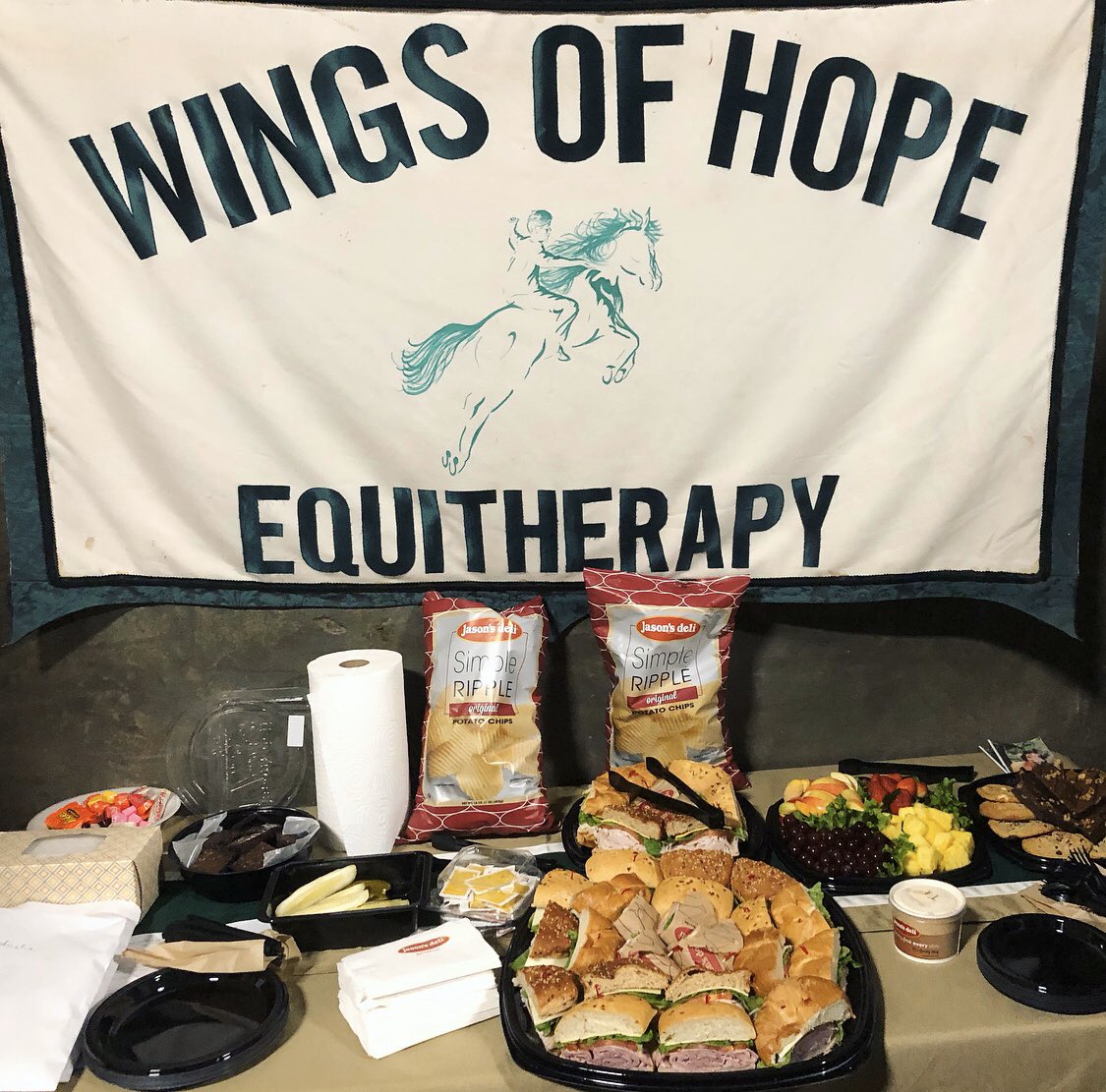 Wingsofhopeequi's tweet photo. Thank you so much to our generous donor who provided our equestrians, volunteers and staff with this wonderful @jasonsdeli lunch. We are blessed
#wingsofhopeequitherapy
#chisholmchallenge #therapyhorse #equitherapy #fwssr #blessed #lunchtime #jasonsdeli https://t.co/sbKm1rZAUz