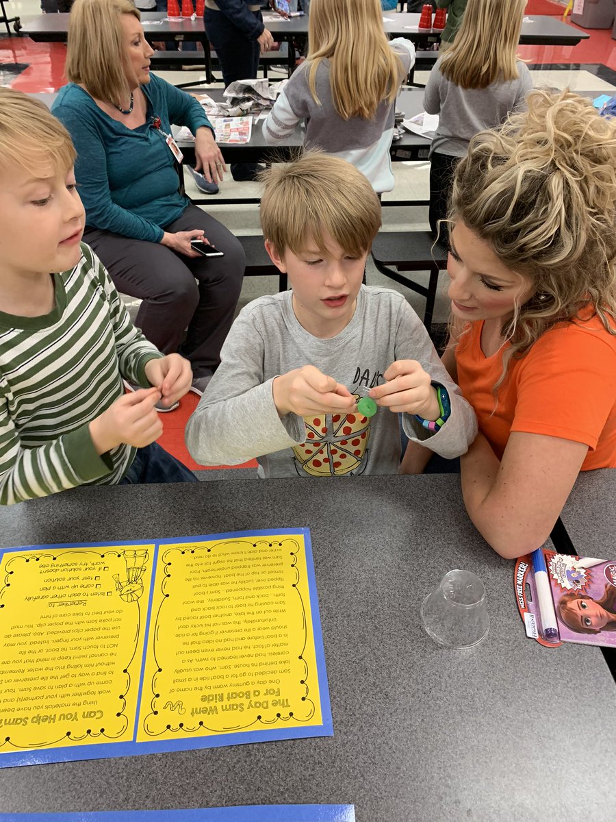 SnodgrassElla's tweet photo. Just a super, fun, family Stem Night hosted by 3rd grade! #LISDFutureFocus https://t.co/Nx3A1zprf0