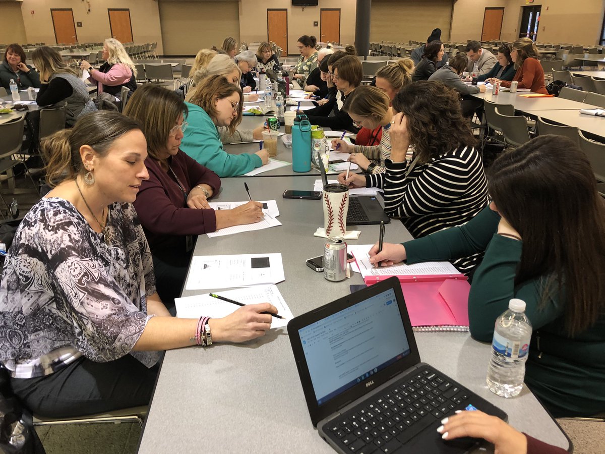jenniferahunt13's tweet photo. Second #redesigningschoolcounseling meeting tonight. We talked vision! #lpcsc #handley https://t.co/uVccfQiRma