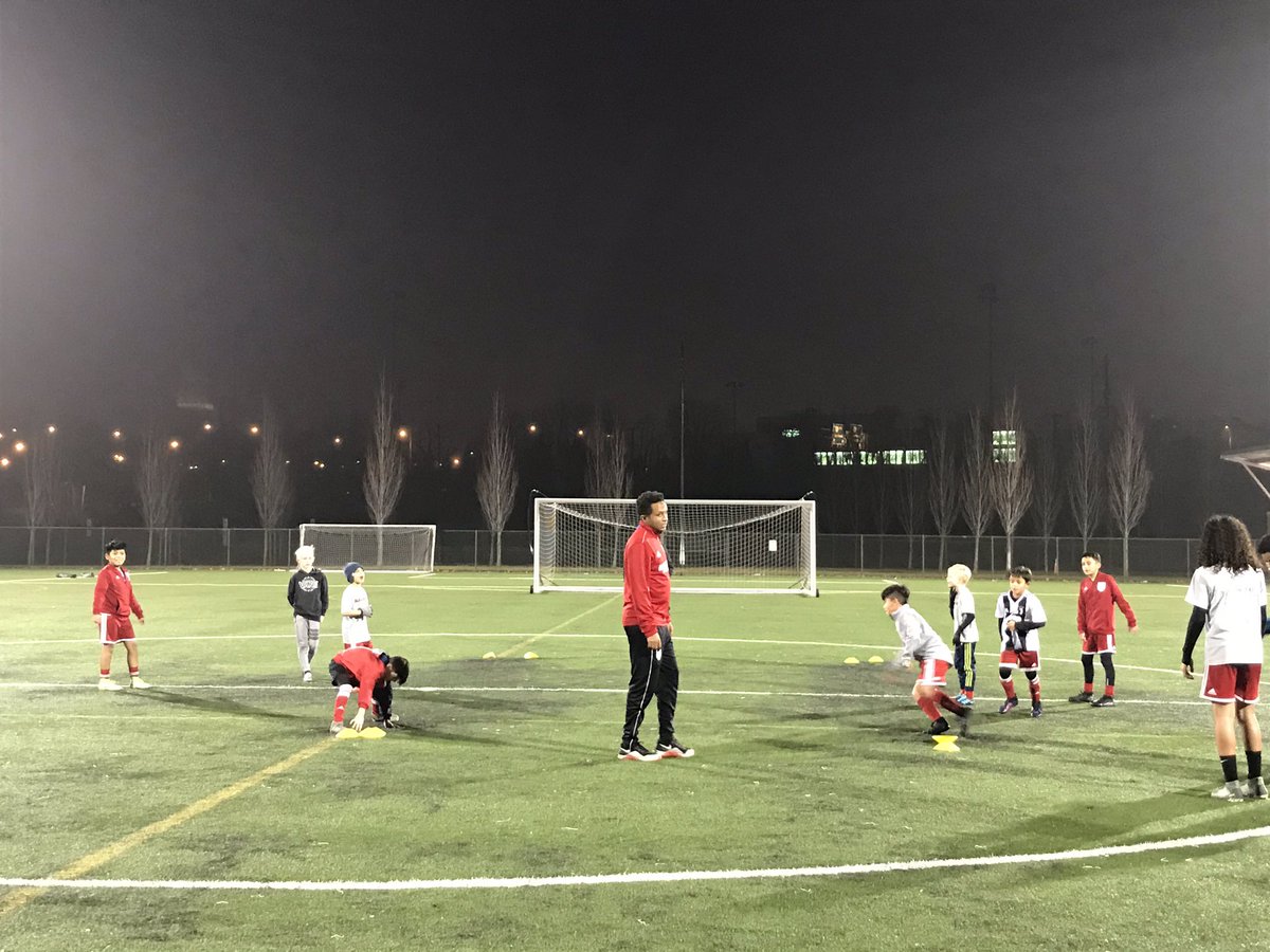 Size5Ball's tweet image. #ExplosivePerformance / #EP :: Excellent initiative to get our @AlexandriaSoc #Futsal #ID players in #TipTop shape @ #Witter field w/ Coach Matt Curtin &amp;amp; @danilamps8