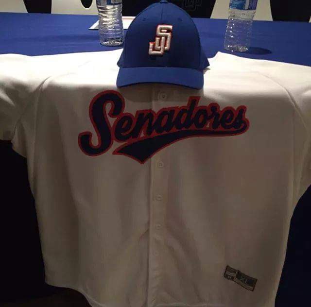 SenadoresLBPRC's tweet photo. ¿Les gusta el uniforme? El año del #RegresoACasa https://t.co/hYC2jM7xTC