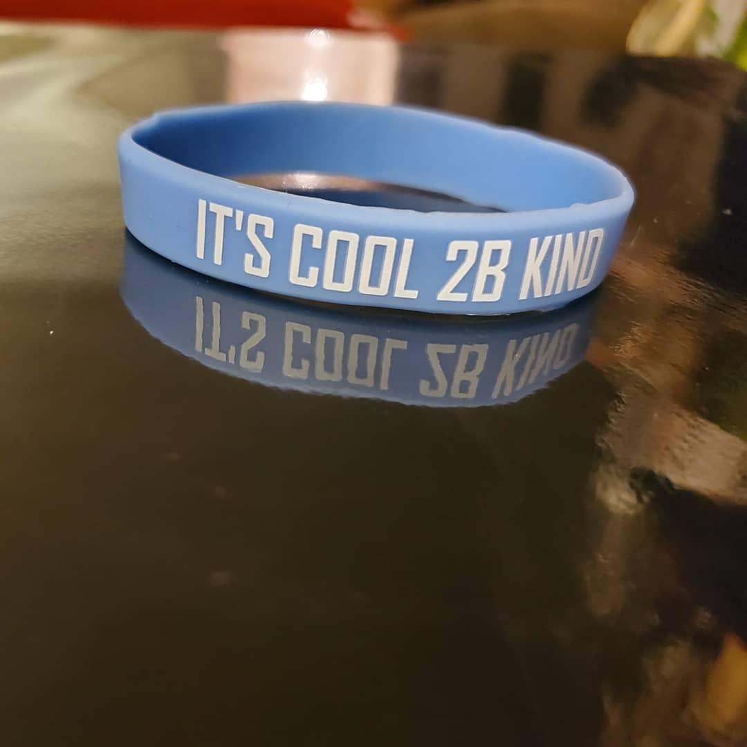StreetTash's tweet photo. Did you know #itscool2bekind and if you cant find kindness,be it!! #TheKindnessRevolution https://t.co/umBlVKNiwE