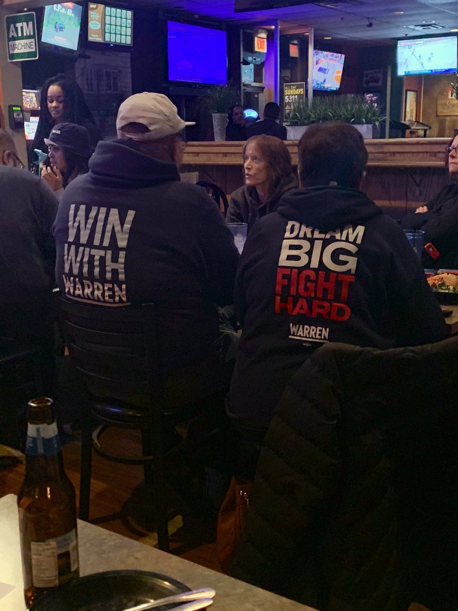 PersistColumbus's tweet photo. TV? ON. Postcards? STAMPED. Columbus is a FORCE at tonightโs #WarrenWatchParty #LFG https://t.co/47Y8rVtu0V