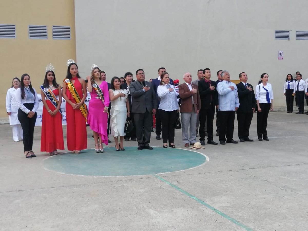 PatyJudithC's tweet photo. Participamos en el desfile cívico por conmemorarse el septuagésimo octavo aniversario de emancipación política de la Parroquia Capiro. Loor a esta noble tierra de gente trabajadora. https://t.co/ynGkbHTRQk