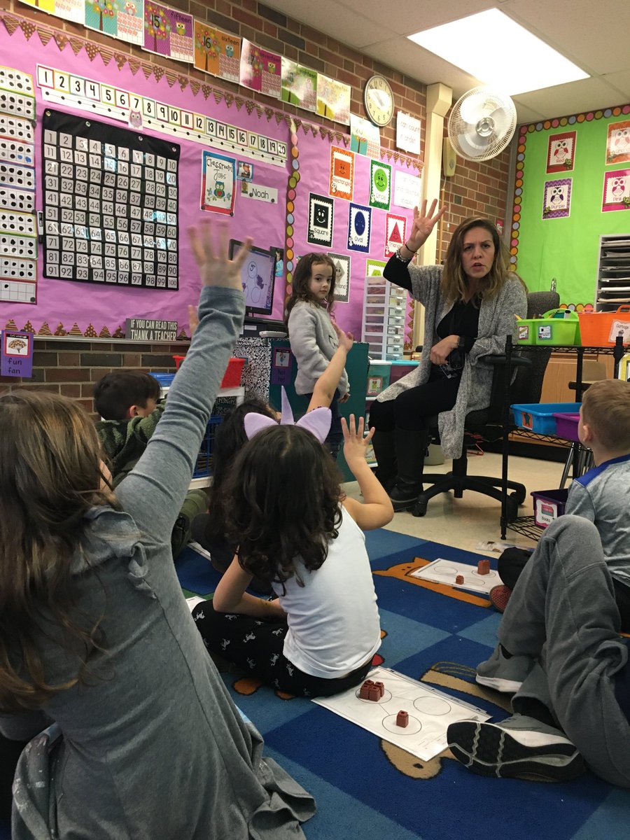 Decomposing number stories with Ms. Rivera. These are some lucky kindergarten students! ⁦<a href="/D45Schafer/">Schafer School</a>⁩ ⁦@EdithRivera45⁩