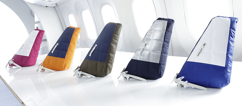 travelwatch_jp's tweet image. 全日空商事、「DOUBLELOOP for ANA」のボディバッグとトートバッグを発売 travel.watch.impress.co.jp/docs/news/1229… #ANA #DOUBLELOOP #トートバッグ #ボディバッグ