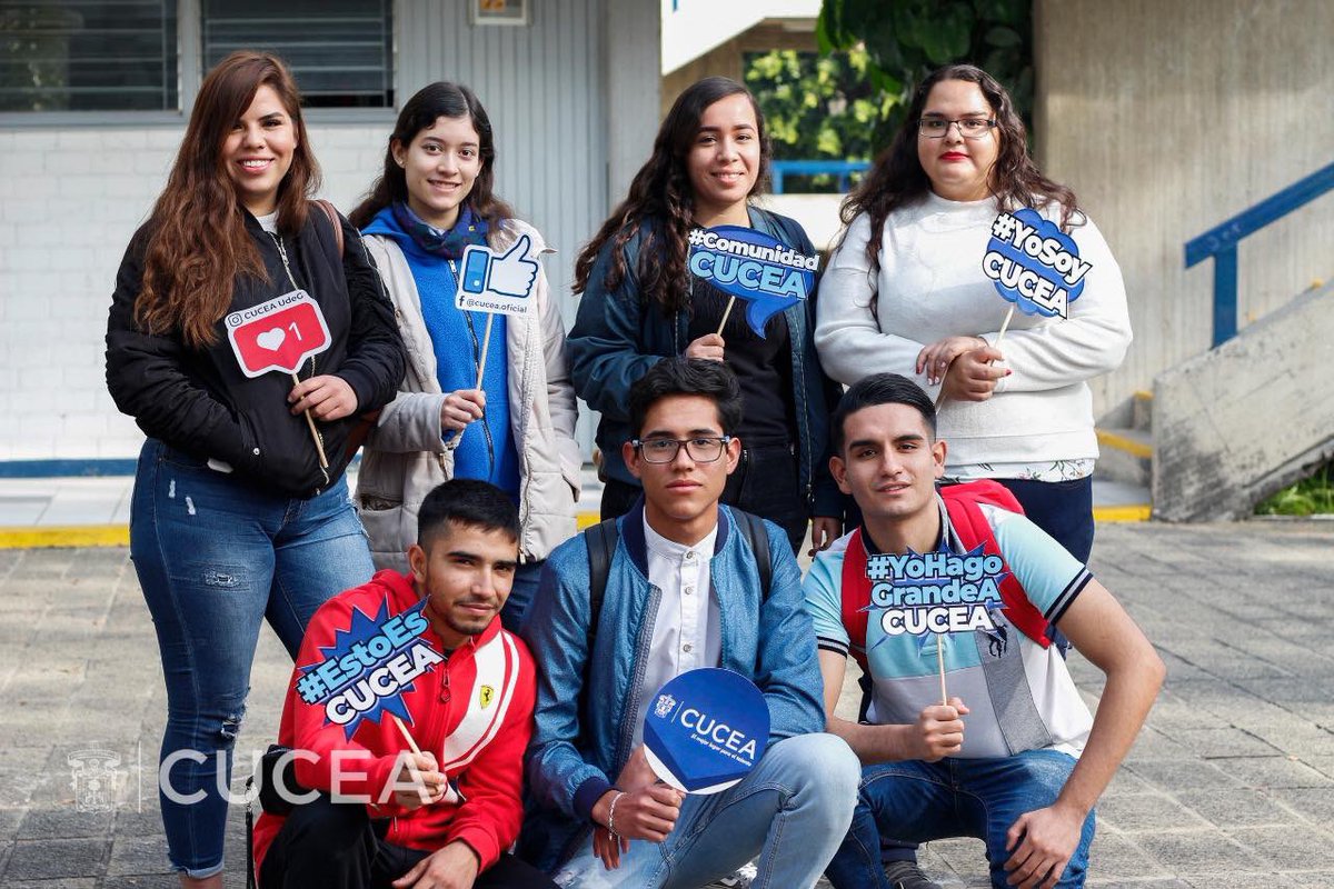 CUCEA_OFICIAL's tweet photo. Nuestras y nuestros estudiantes de primer ingreso conocieron hoy, por primera vez, el CUCEA. ¡Bienvenidas y bienvenidos! ¿Saliste en las fotos? #CUCEAElMejorLugarParaElTalento https://t.co/fS3j1muPFn