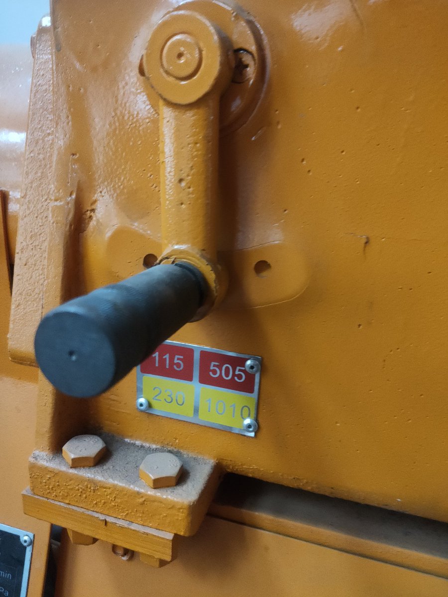 suping020's tweet photo. 100-meter and 200-meter water well rigs, suitable for personal water well use.

WhatsApp: +8613682266920 https://t.co/L7ww1jvHDM