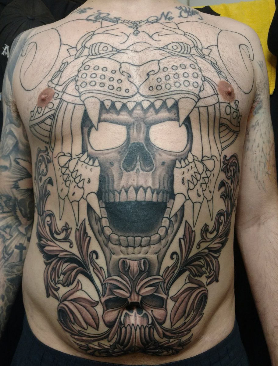 JoeCapone412's tweet photo. Progress from , to be continued... #americantattoo #heresumoe #grind #thelab #pittsburghtattooer #pittsburghtattoo #pittsburgh #pittsburghtattooartist #pittsburghtattooshop #tattoo #joecaponeart #inkstagram #inkaddict #artistfirst #inkmaster #inkmasterangels #joeyourownway https://t.co/WJvmYd4RqH