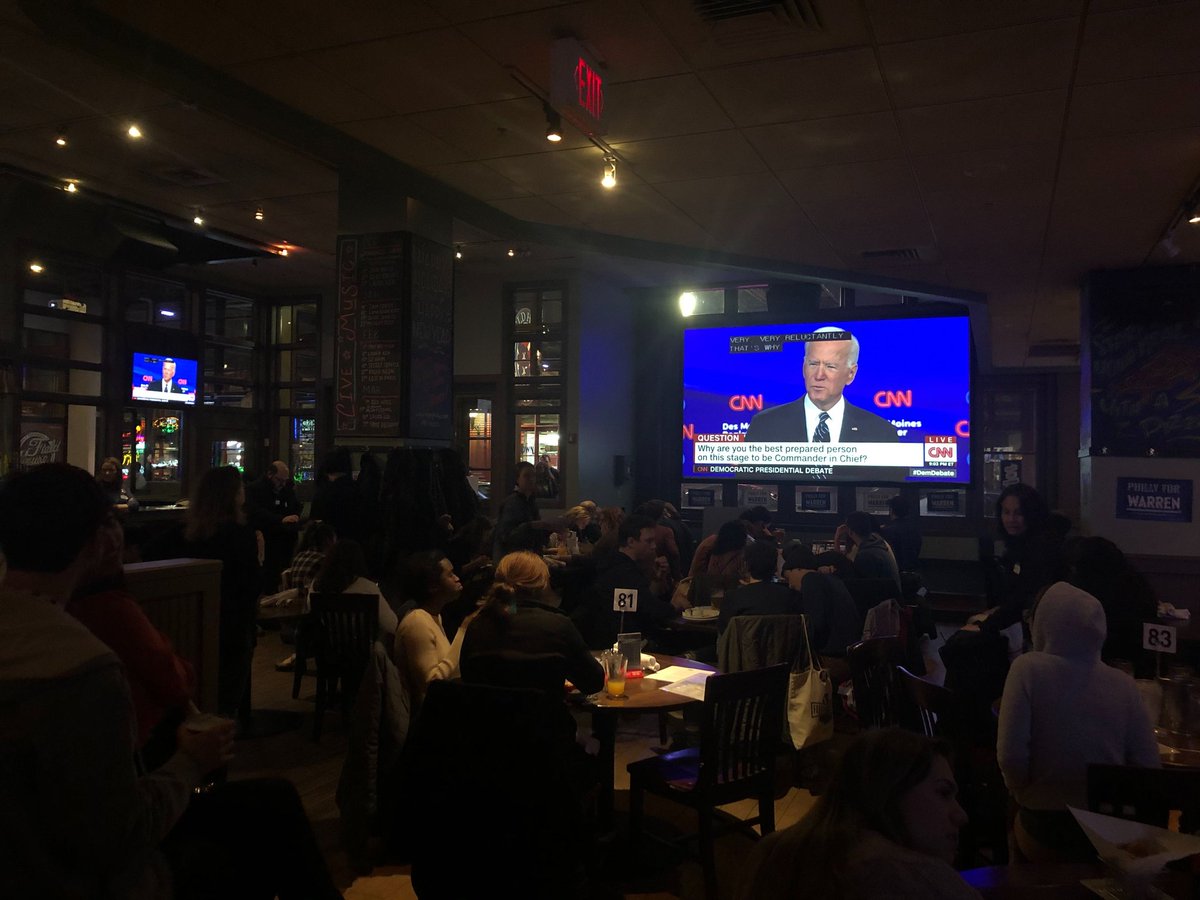 phillyforwarren's tweet photo. We're multi-tasking at our #DemDebate #WarrenWatchParty - while cheering on @ewarren, we are also writing postcards to voters in IA to tell them why we support #TeamWarren ๐
CC: @IAforWarren https://t.co/xtfdqYKLaJ