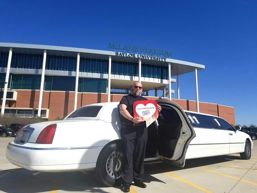 wacolimojames's tweet photo. Hey guys, it's that time of the year for me to beg for your vote. For the last four years in a row, you have chosen Limousines Limited as the best limo service in Waco,  and I'm asking for your help in making it a fifth.  Please vote today!

https://t.co/IGLHIuydJT
#waco https://t.co/Nwp5lfYLYK