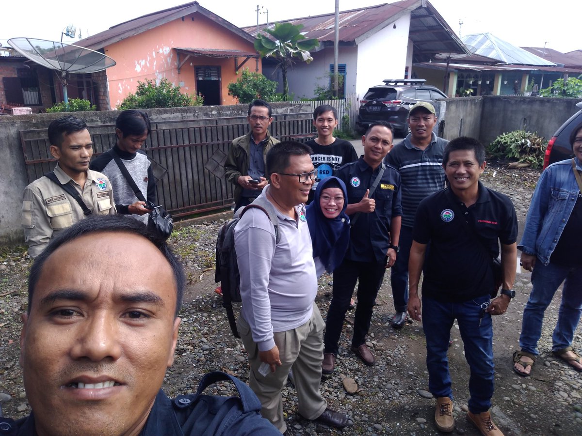 Dwi_Ristiyanto0's tweet photo. #TanggapPascaBencanaLahat
Hari ini 15.01.20 bersama Tim KPP Sumsel,Tim Pendamping Kab
@halimiskandarnu 
@anwsanusi 
@taufikmadjid71 
@fachrilabalado
@SukoyoKasekpro
@zella0602
@tppkemendes 
#TPPSumsel
#TPPLahat https://t.co/OTp8J6EHsB